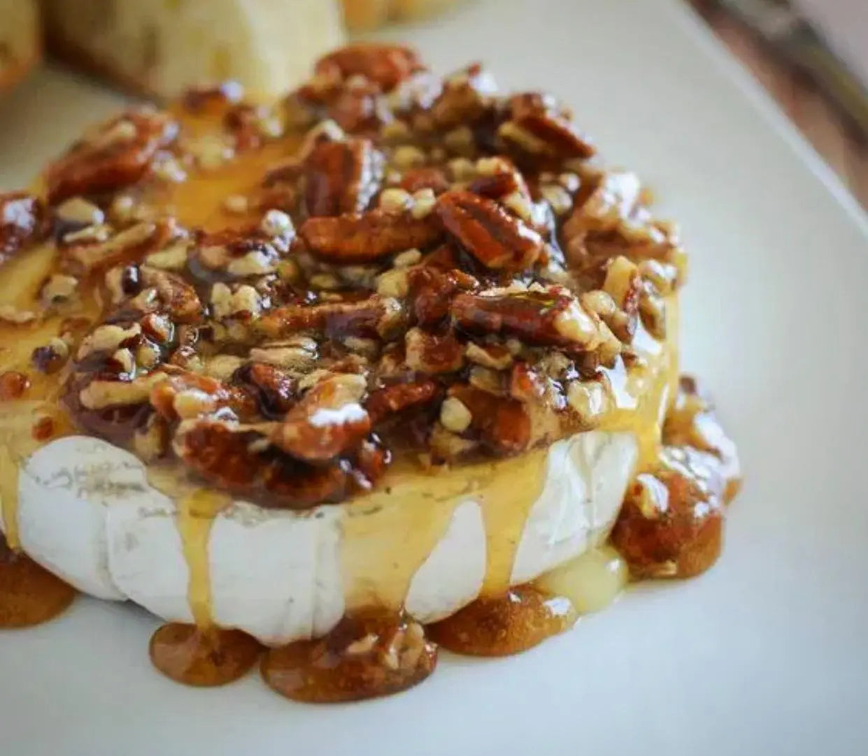 Brie fondant au sirop d’érable et pacanes Bokkitta