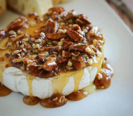 Brie fondant au sirop d’érable et pacanes Bokkitta